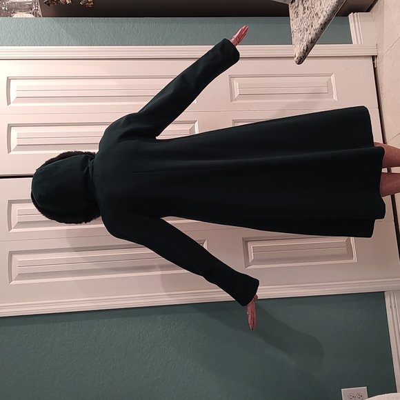 John Weitz Vintage wool coat with Rabbit fur trimmed hood - Picture 7 of 9